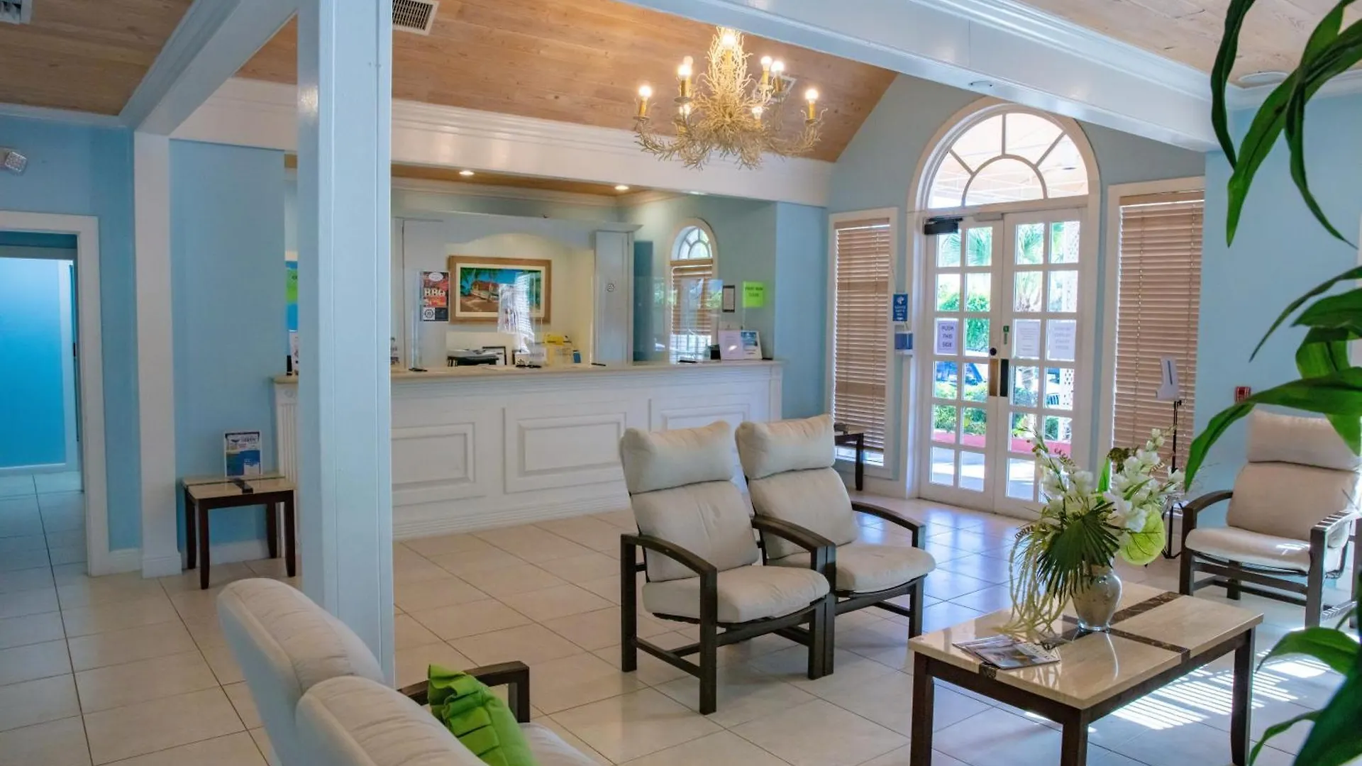Perfect Island Retreat At Paradise Island Beach Club Villas